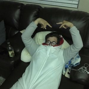 Meet your Posher, Ramon